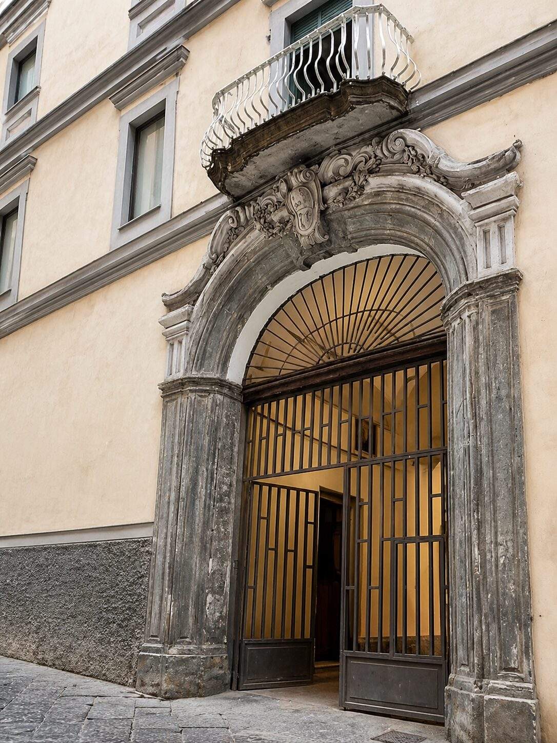 portone storico ingresso